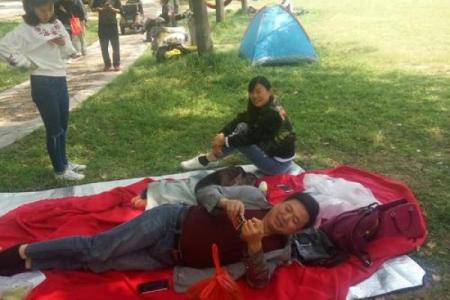 ‌大街小巷打一生肖 → 鼠‌（鼠窜街巷，无孔不入）