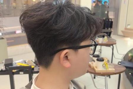 男人颧骨高面相(男人颧骨高面相上怎么说)