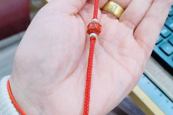 女士犯太岁佩戴什么好 女士犯太岁佩戴什么好运