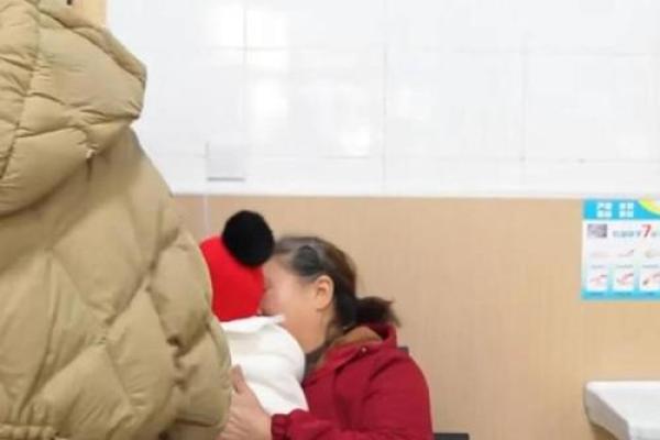 父母都白为什么孩子皮肤黑 为啥父母皮肤白女儿皮肤黑