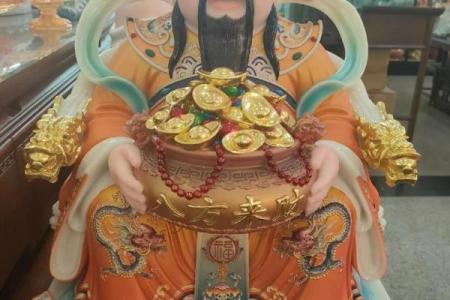 怎么请财神回家供奉 怎么请财神回家供奉怎么上香