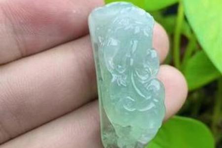 翡翠如意什么属相不能戴 翡翠如意招财吗