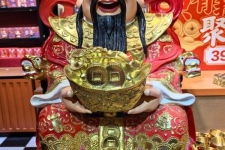 店里财神爷摆放多高 店里财神爷摆放多高合适