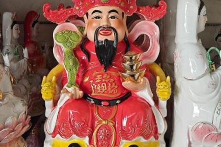 财神爷摆放在哪个方向最合适 财神爷朝哪个方向好