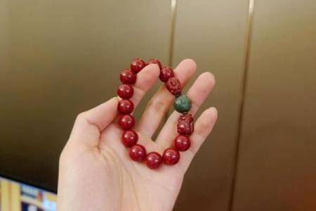 属牛的可以戴朱砂手链吗 属牛的可以戴朱砂手链吗女