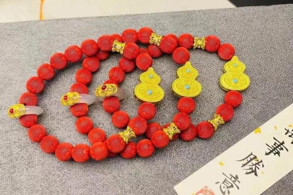 婴幼儿可以戴朱砂吗 婴儿可以戴朱砂饰品嘛