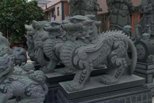 大门口放貔貅什么讲究 大门口放貔貅什么讲究啊