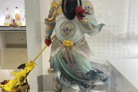 财神爷和关爷摆放位置 财神爷摆放位置坐东朝西好吗