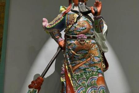 关爷财神爷位置怎么放 关爷财神爷位置怎么放谁在东边
