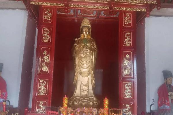 财神与观音左右摆放图 财神与观音左右摆放图解