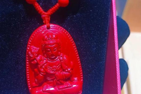 属龙人带朱砂好吗 属龙可以佩戴朱雀吗
