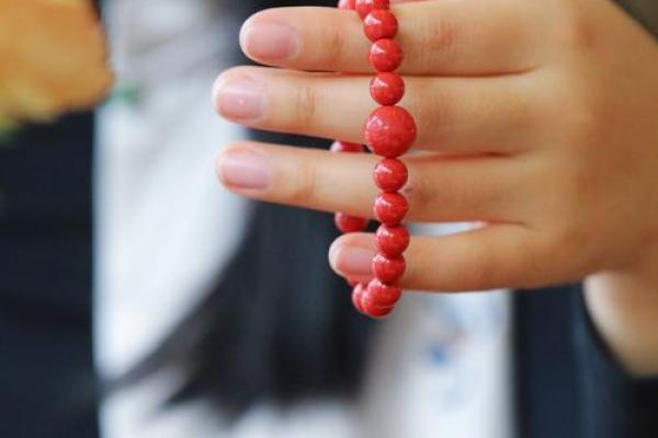 什么属相不能佩戴朱砂手串 朱砂最旺的属相女