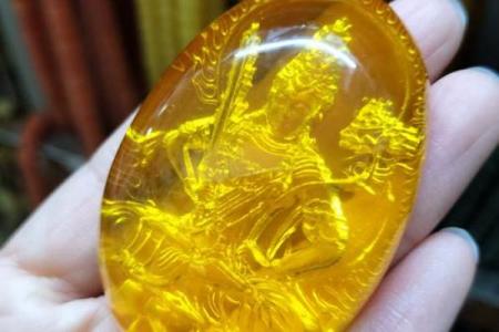 什么属相不能佩戴蜜蜡 什么属相不能佩戴蜜蜡饰品