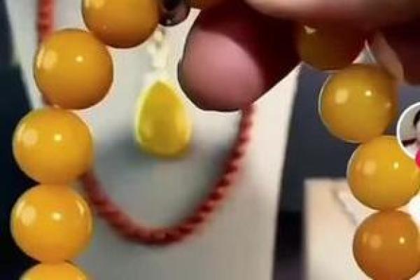 蜜蜡什么属相不能戴 哪个属相不适合佩戴蜜蜡