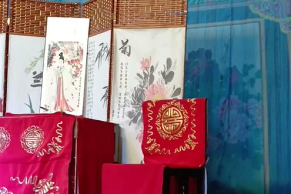 扬剧罗帕记回娘家李明英演唱 扬剧罗帕记李明英演唱的金牌