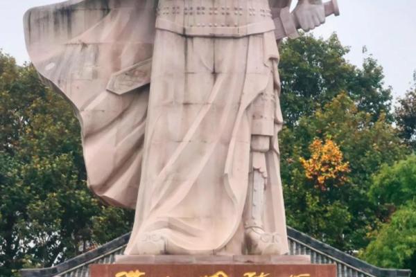 ‌韩信点兵打一生肖 → 鼠‌（鼠群列阵，点兵多多）