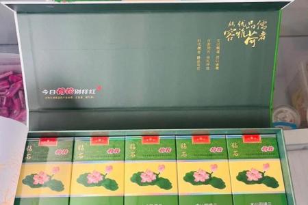 荷花送人不吉利的原因 荷花送给朋友寓意着什么意思
