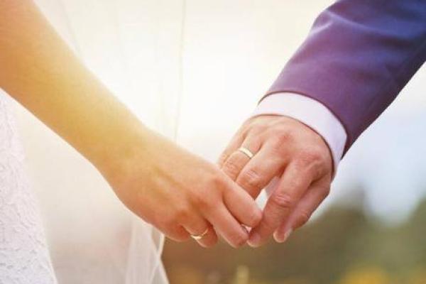1998年虎女婚配属相 98年女虎婚配属相最好