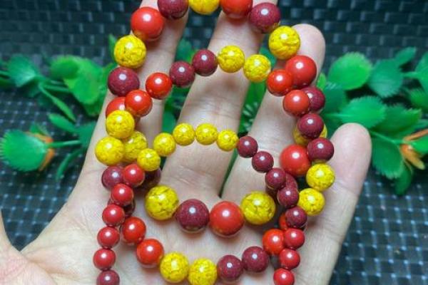 女士能戴朱砂手串吗 女士能戴朱砂手串吗图片