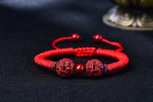 86年属虎佩戴朱砂好吗 86年属虎佩戴哪种吉祥物招财水晶石