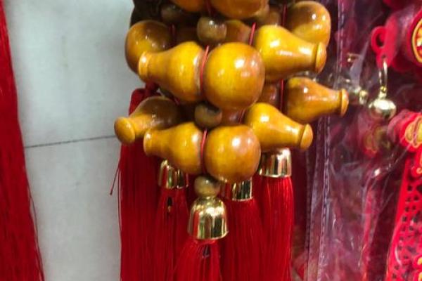 买的葫芦挂在家里什么位置好 买了一个葫芦装饰品怎么摆放