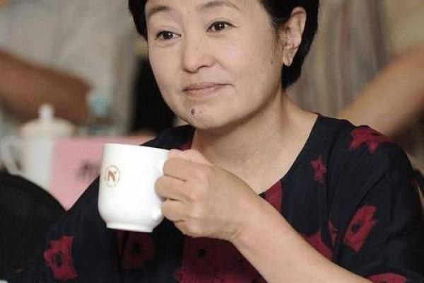 回娘家朱明瑛 回娘家朱明瑛春晚