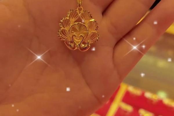 什么属相不能戴凤凰 什么属相不能戴凤凰吊坠