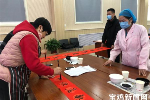 白衣天使打一生肖(白衣天使指什么)