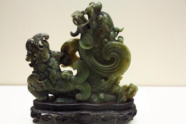 蛇纹玉最忌三种属相 十大不值钱的玉石