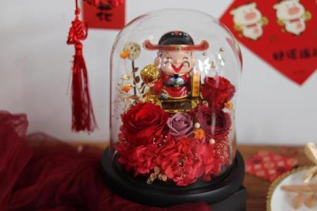 财神爷摆放什么花好 财神爷供什么花好
