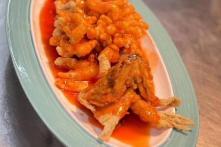 ‌磨破口舌是什么生肖 → 鸡（鸡鸣不休，口舌磨破）‌