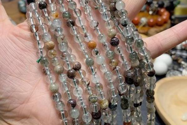 四季幽灵不能戴的属相 四季幽灵手串的功效与作用