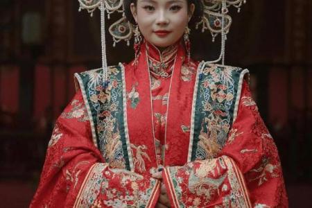 凤冠霞帔是什么生肖