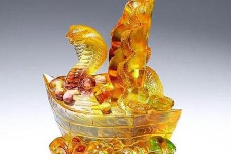盘居山林修内功指什么生肖
