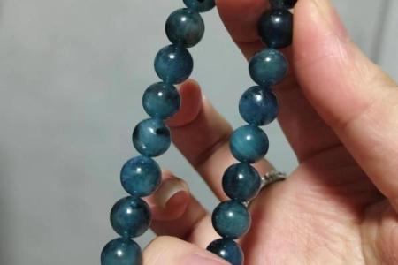 蓝幽灵什么属相不能戴 蓝幽灵是染色的吗