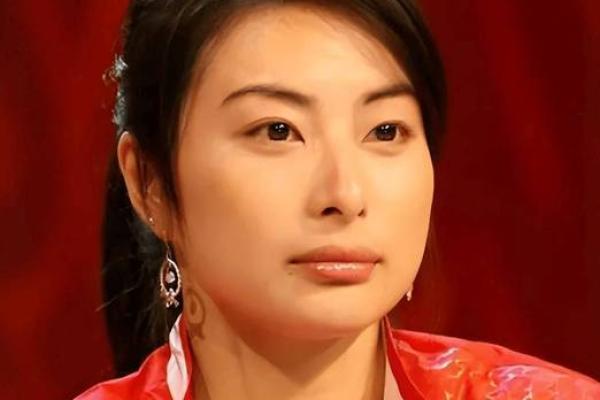 郭晶晶面相惊人(郭晶晶面相惊人图片)