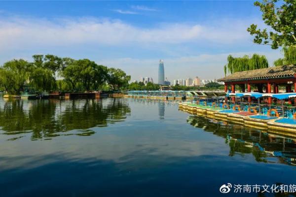 明湖晓月着个词语的具体含义和象征意义是什么