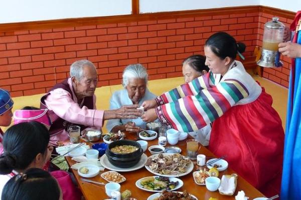 朝鲜族的风俗习惯