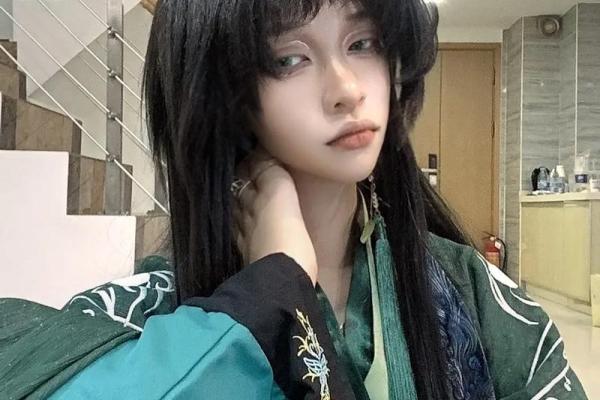 戚容生日几月几号 戚容的年龄