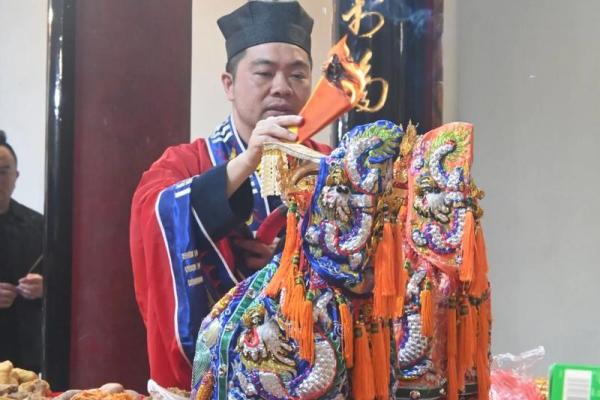 保生大帝生日是农历几月几日 保生大帝生辰