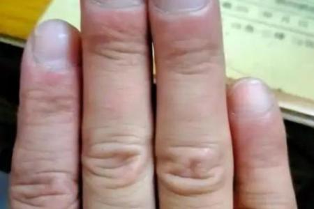 女性普遍食指比无名指长 女人食指比无名指长天生富贵命