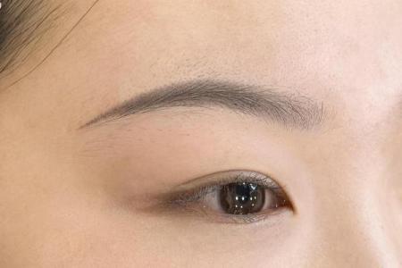 女人眉毛宽有什么说法 女人眉毛宽有什么说法吗图片